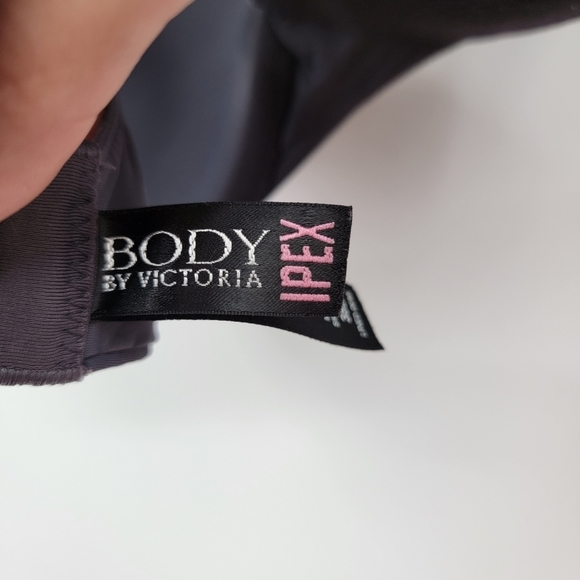 Victoria's Secret Body by Victoria Ipex Bra 38D - Picture 3 of 6